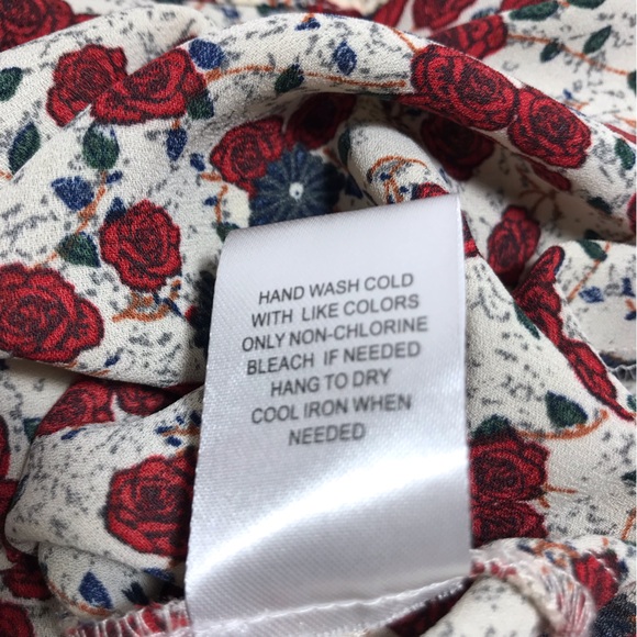 DR2 Cream Red Blue Floral Print Long Sleeve Notch Neck Blouse Size M - Picture 15 of 15